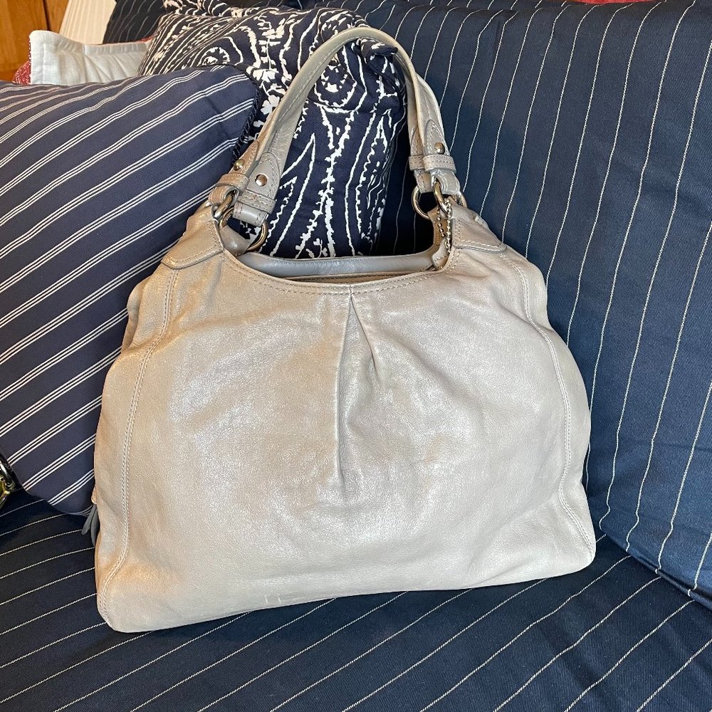 Coach  - Gray Leather Maggie Madison Shoulder Bag